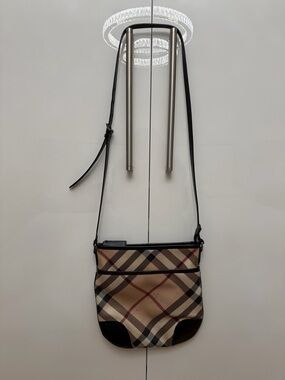 Burberry | Beige Plaid Crossbody